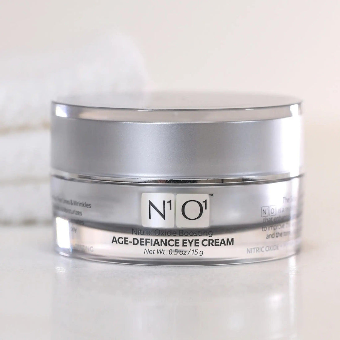 N1O1Age-DefianceEyeCream_RegularBackground
